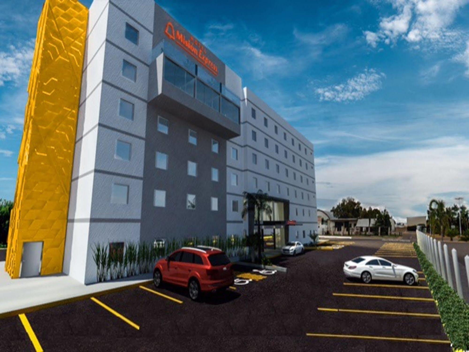 Hotel Mision Express Durango Zewnętrze zdjęcie